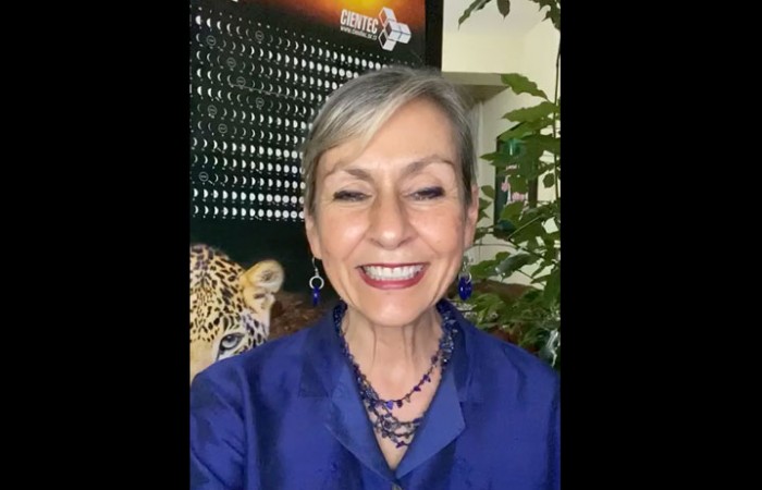 Alejandra León Castellá